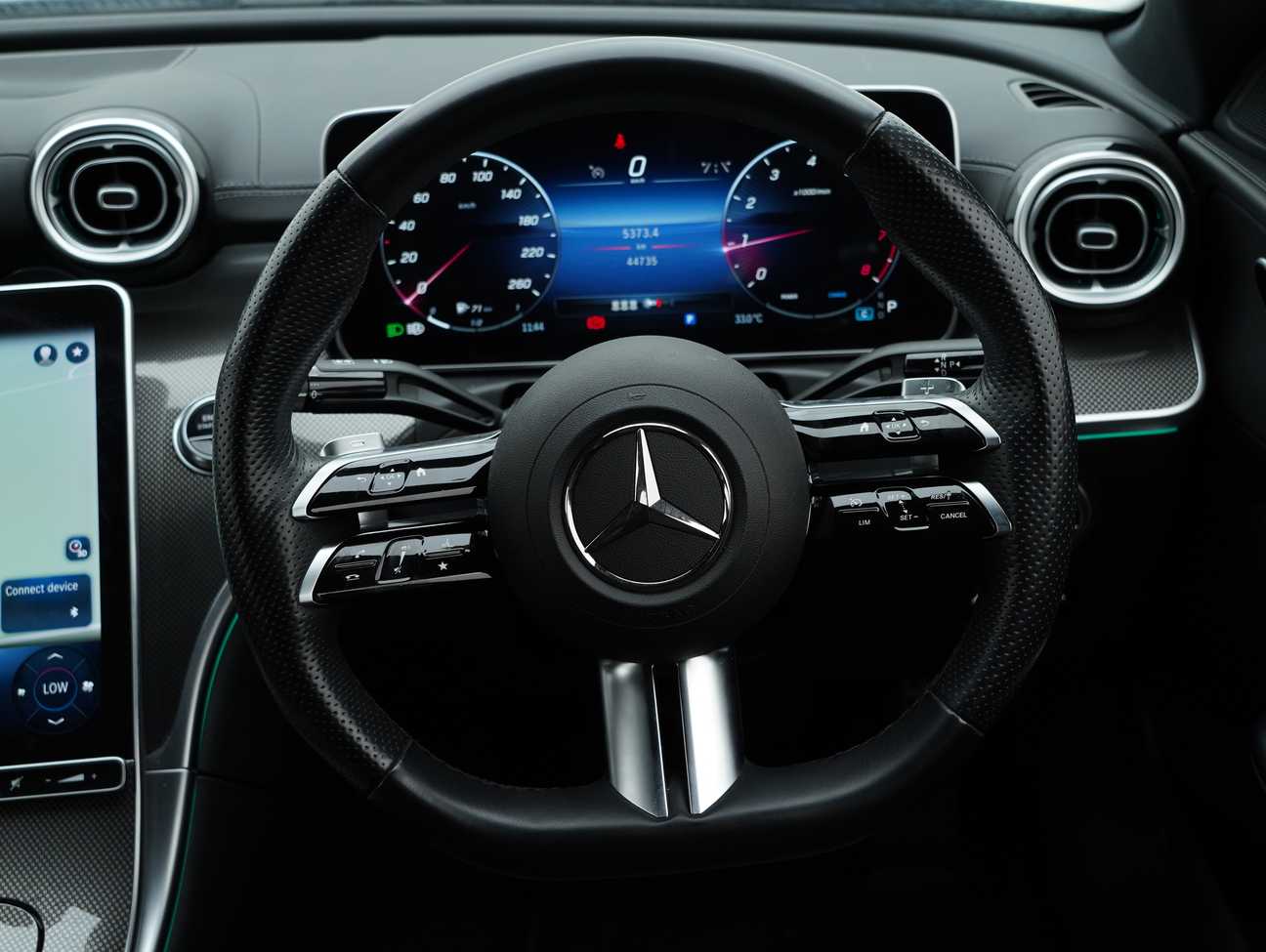 used 2023 Mercedes-Benz C300 AMG Line 2.0