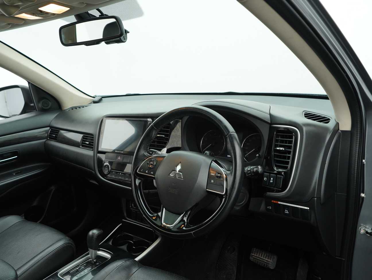 used 2016 Mitsubishi Outlander  2.4