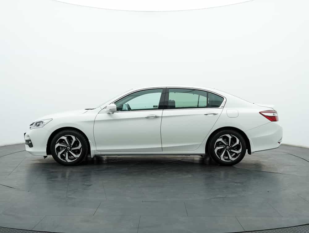 terpakai 2017 Honda Accord VTi-L 2.0