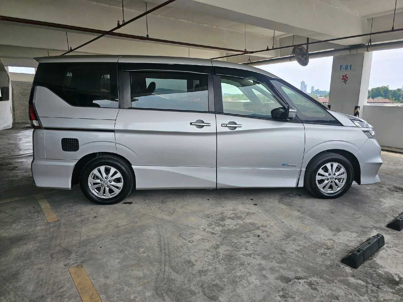 used 2018 Nissan Serena S-Hybrid High-Way Star 2.0