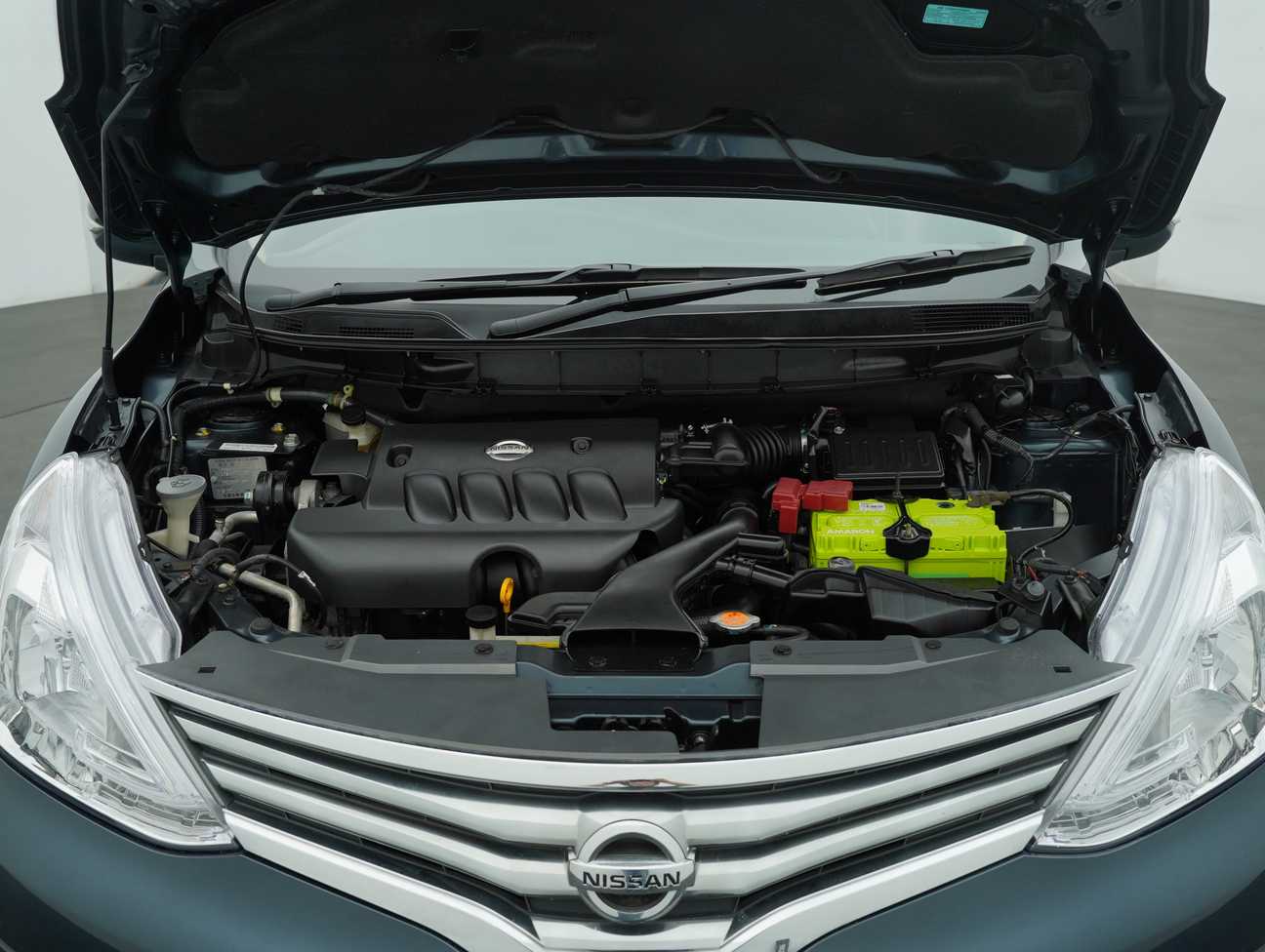 terpakai 2016 Nissan Grand Livina Comfort 1.8