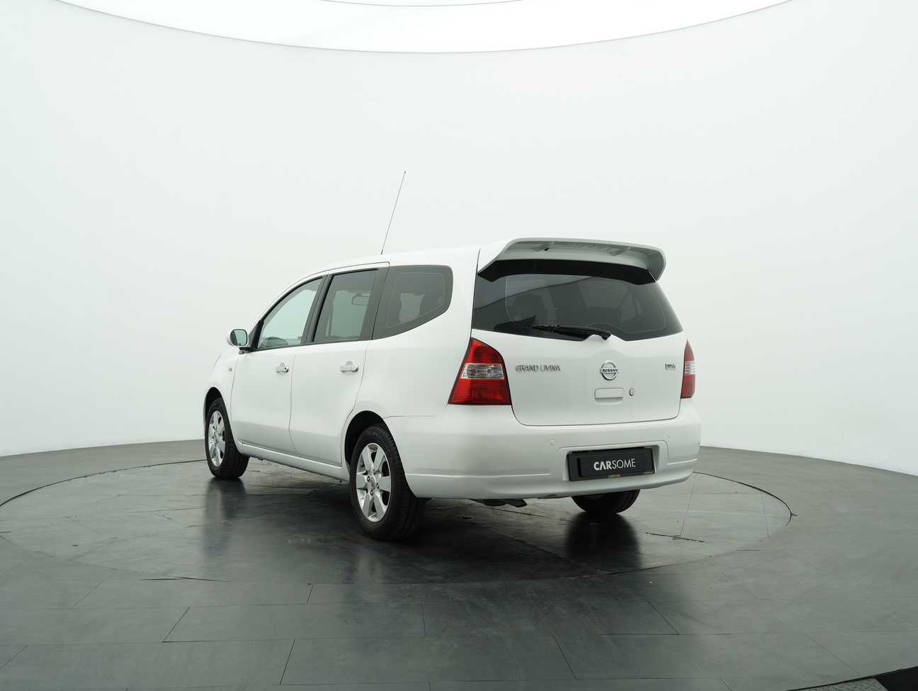 used 2011 Nissan Grand Livina Comfort 1.8