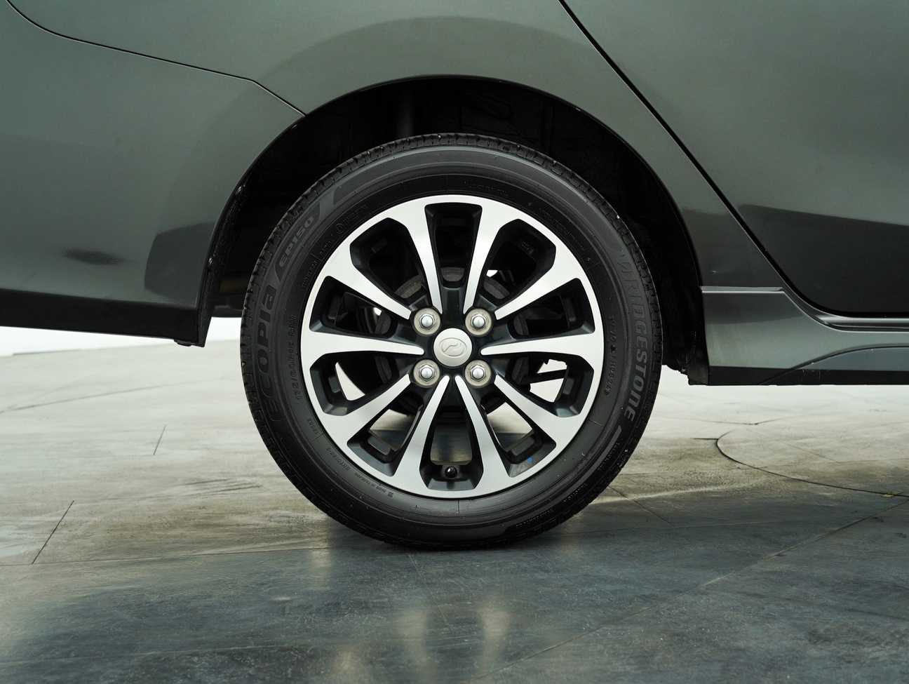 terpakai 2024 Perodua Bezza Advance 1.3