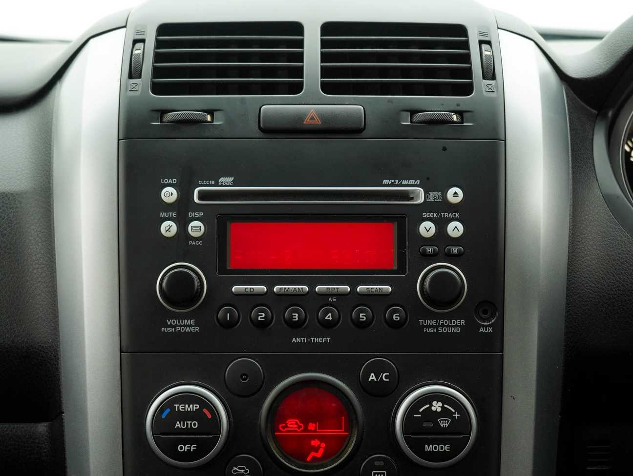 used 2010 Suzuki Grand Vitara  2.0