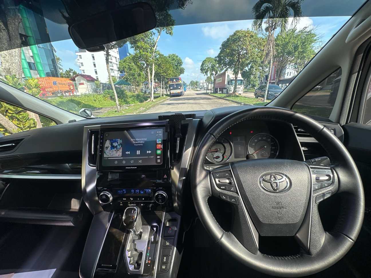 terpakai 2017 Toyota Vellfire Z 2.5