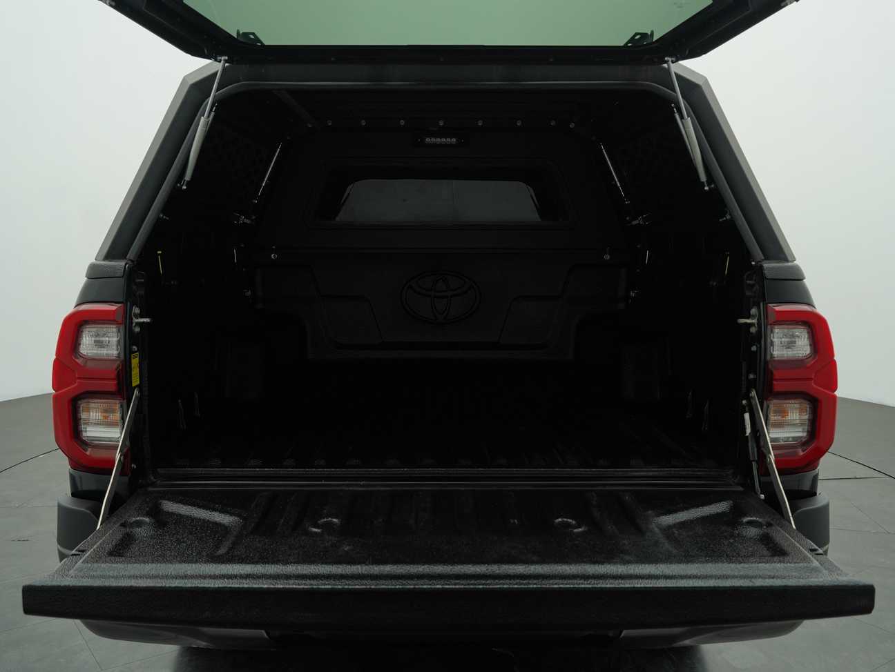 used 2021 Toyota Hilux Rogue Dual Cab 2.8