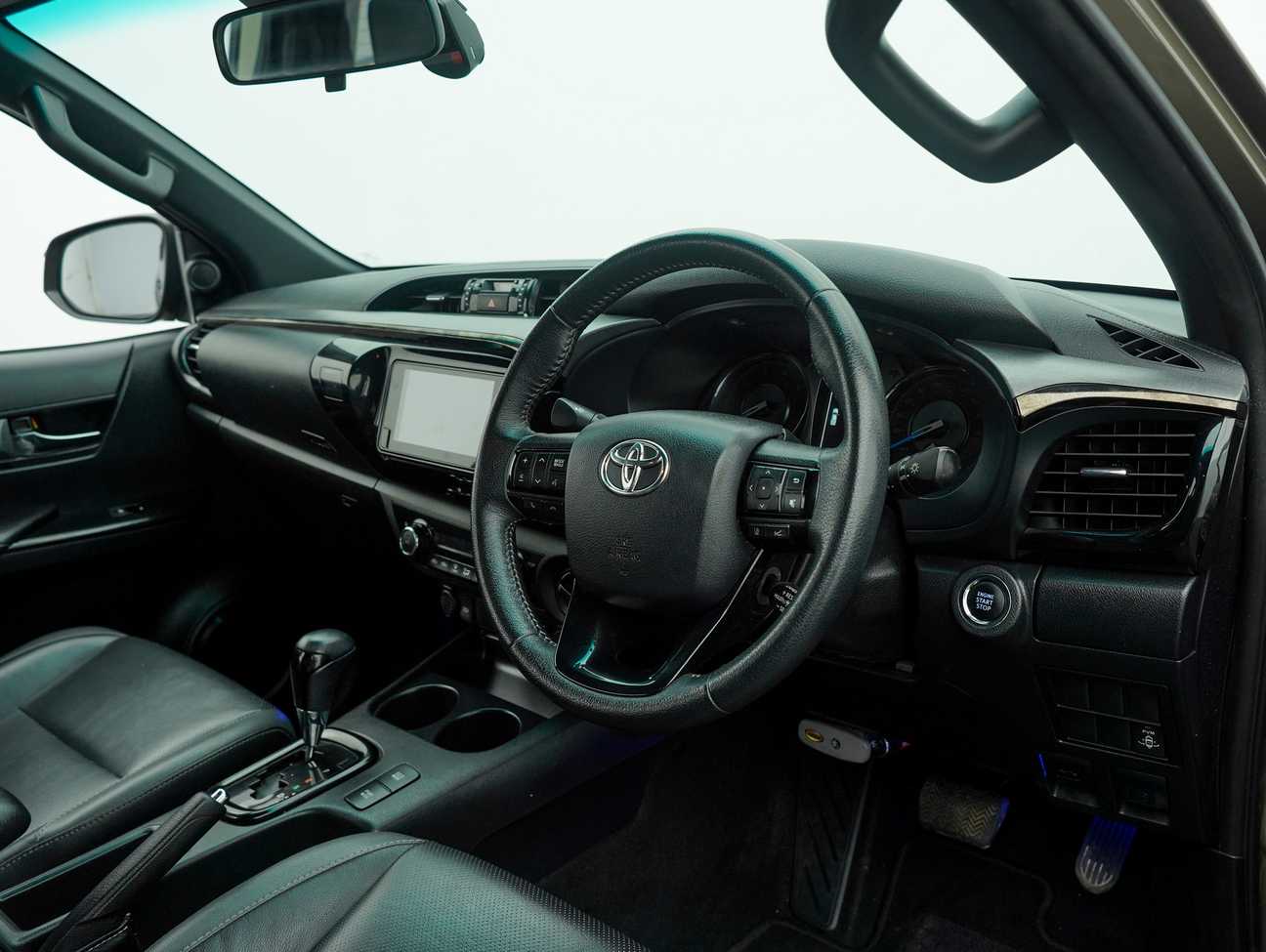 terpakai 2020 Toyota Hilux Rogue Dual Cab 2.8