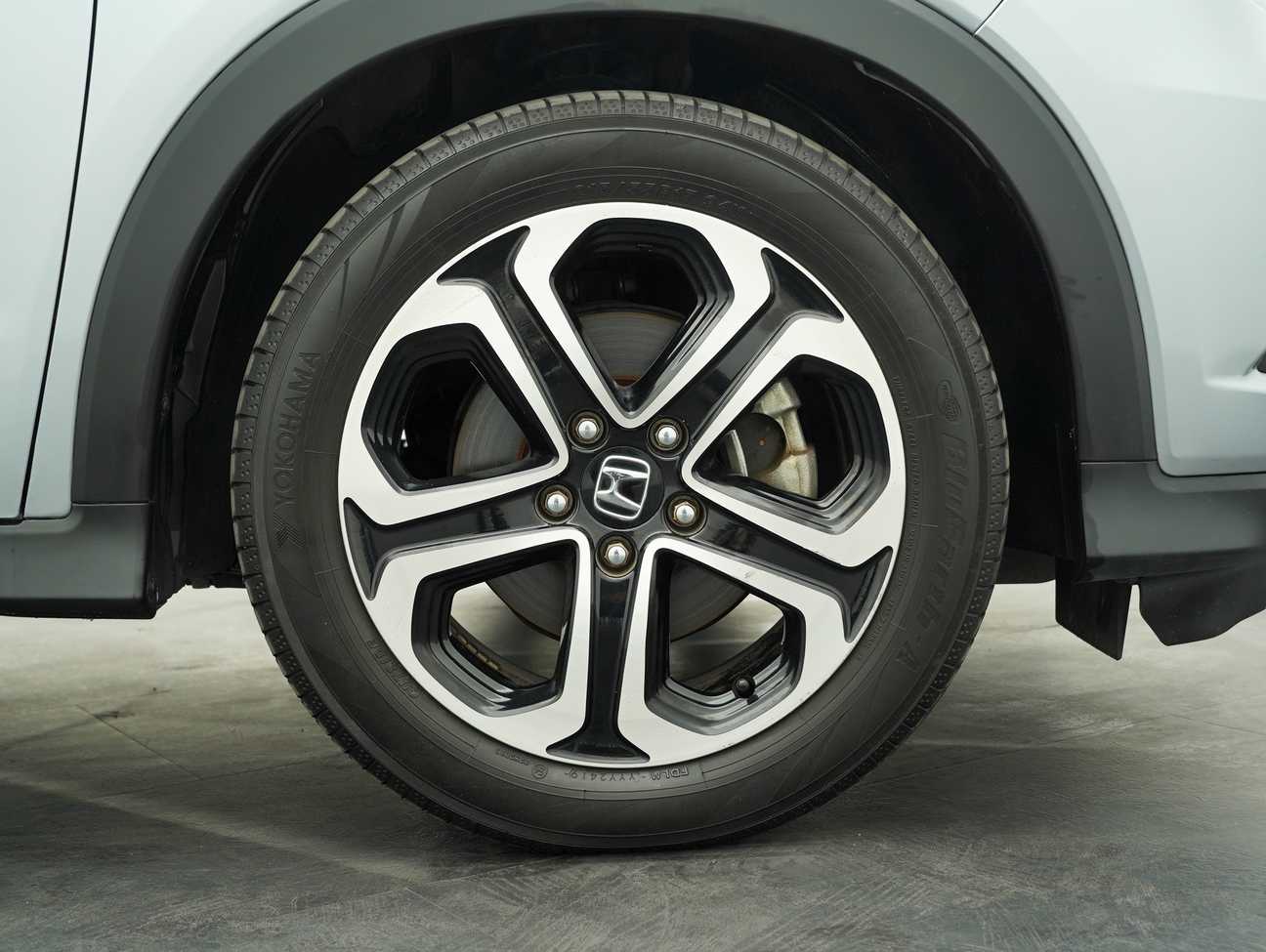 used 2017 Honda HR-V V 1.8