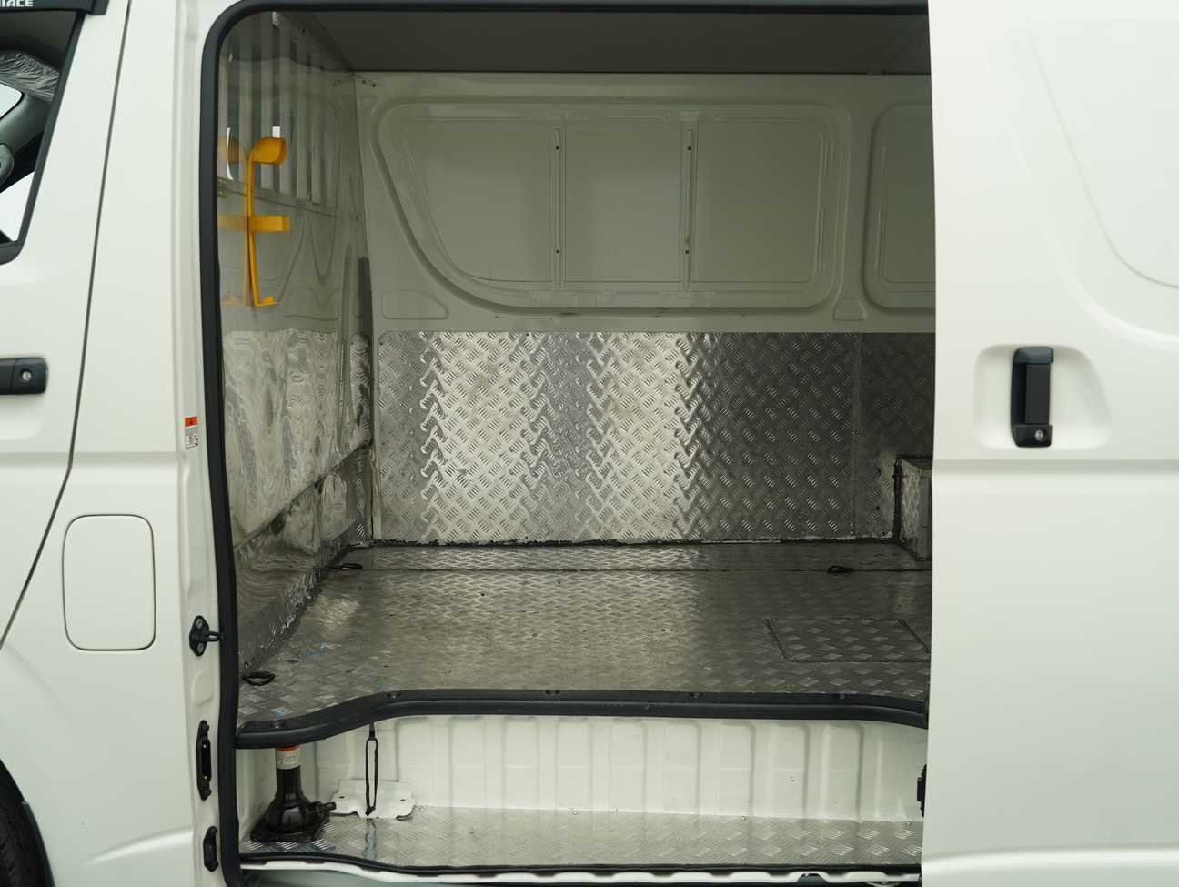 used 2022 Toyota Hiace Panel 2.5