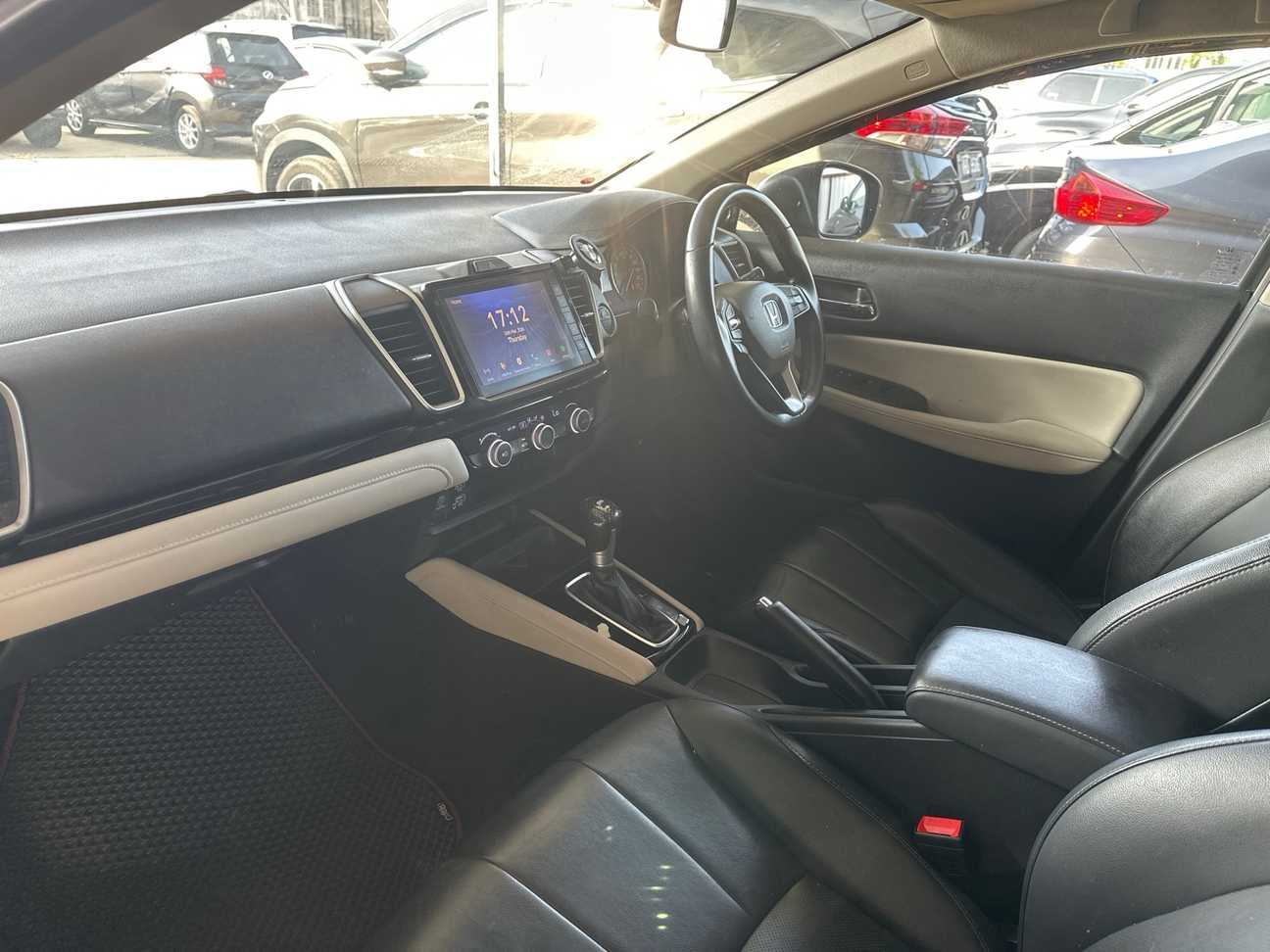 used 2021 Honda City V 1.5