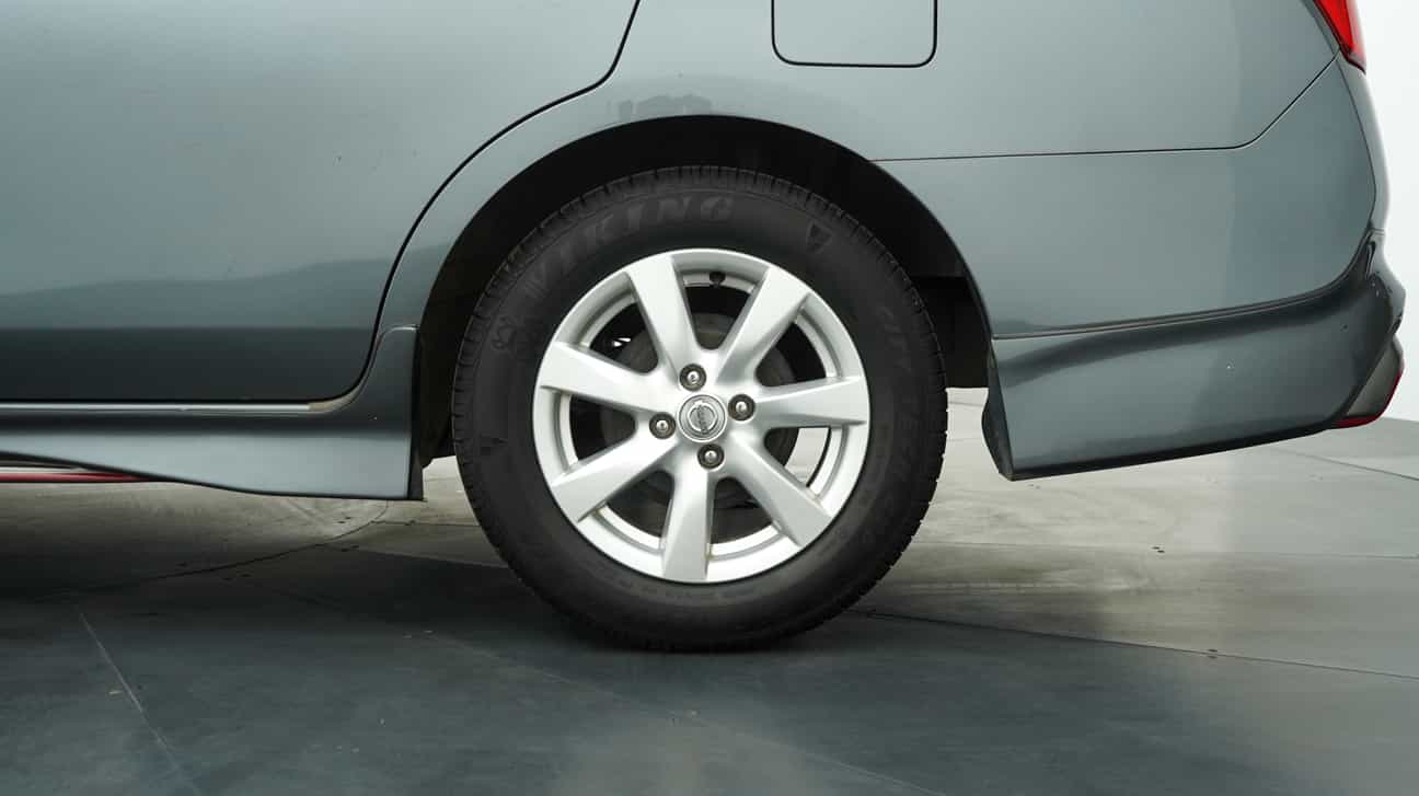 terpakai 2014 Nissan ALMERA E 1.5