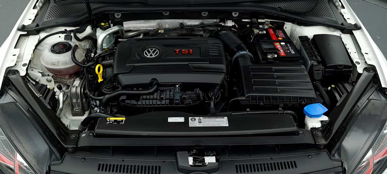 terpakai 2018 Volkswagen GOLF GTI 2.0