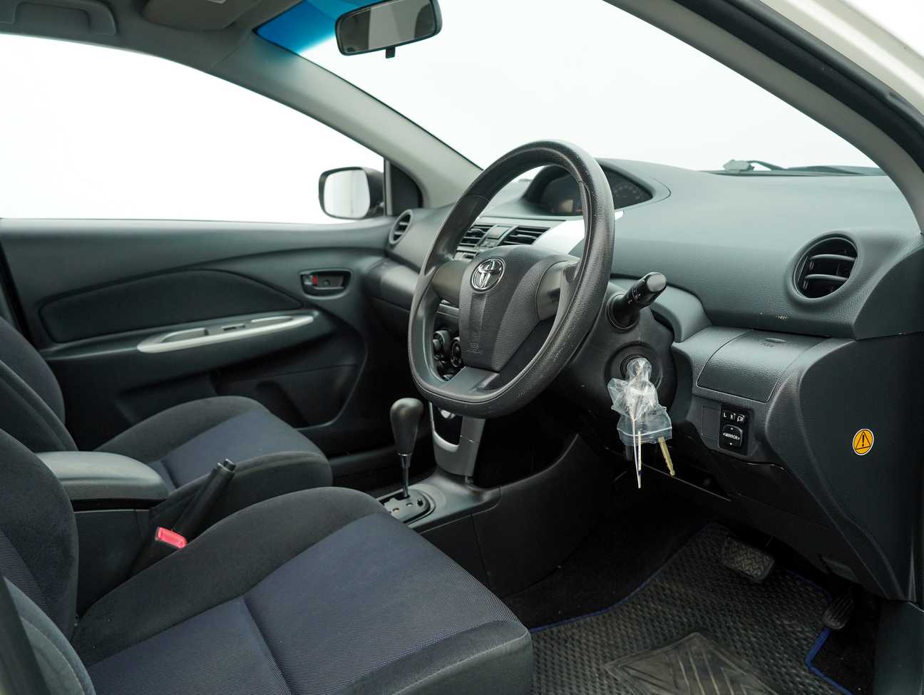 terpakai 2013 Toyota Vios E 1.5