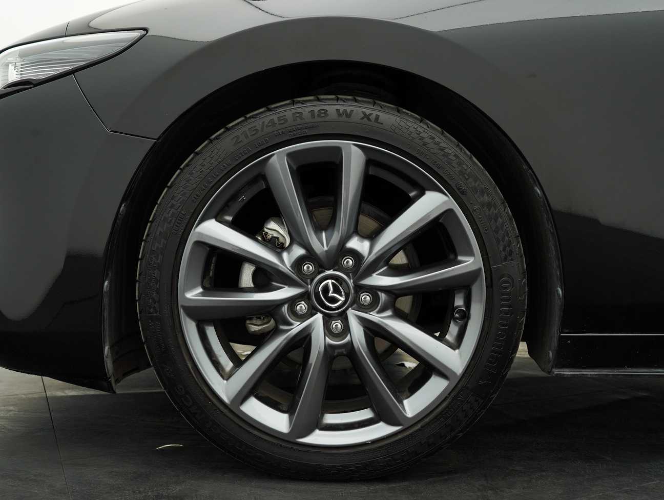 terpakai 2020 Mazda 3 SKYACTIV-G High Plus 2.0