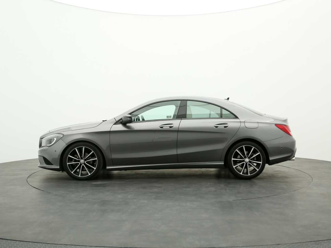 used 2015 Mercedes-Benz CLA200  1.6