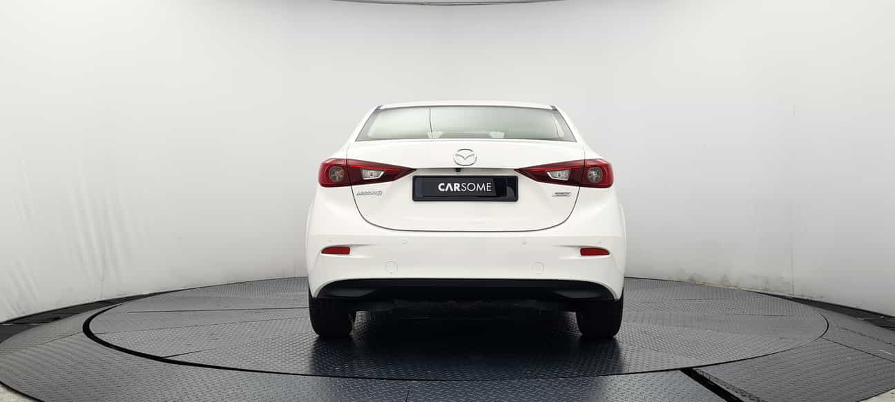 terpakai 2015 Mazda 3 SEDAN SKYACTIV-G (CKD) 2.0