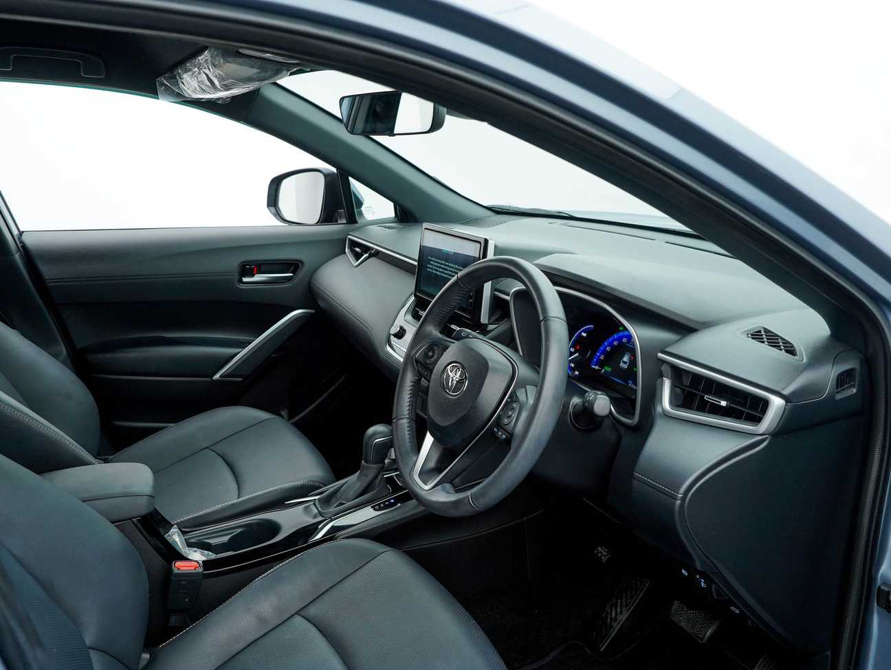 used 2023 Toyota Corolla Cross Hybrid 1.8