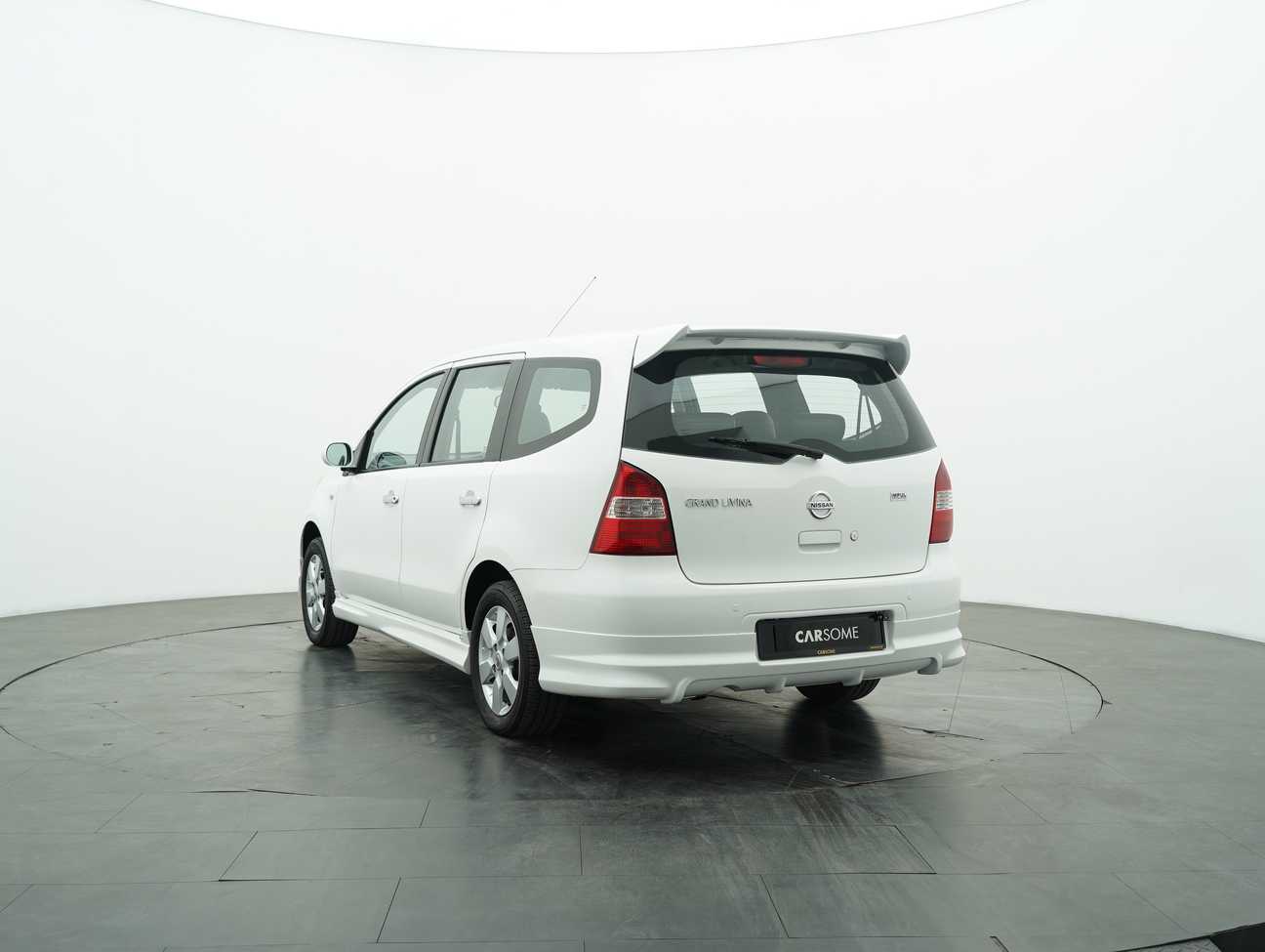 terpakai 2012 Nissan Grand Livina CVTC Comfort 1.8