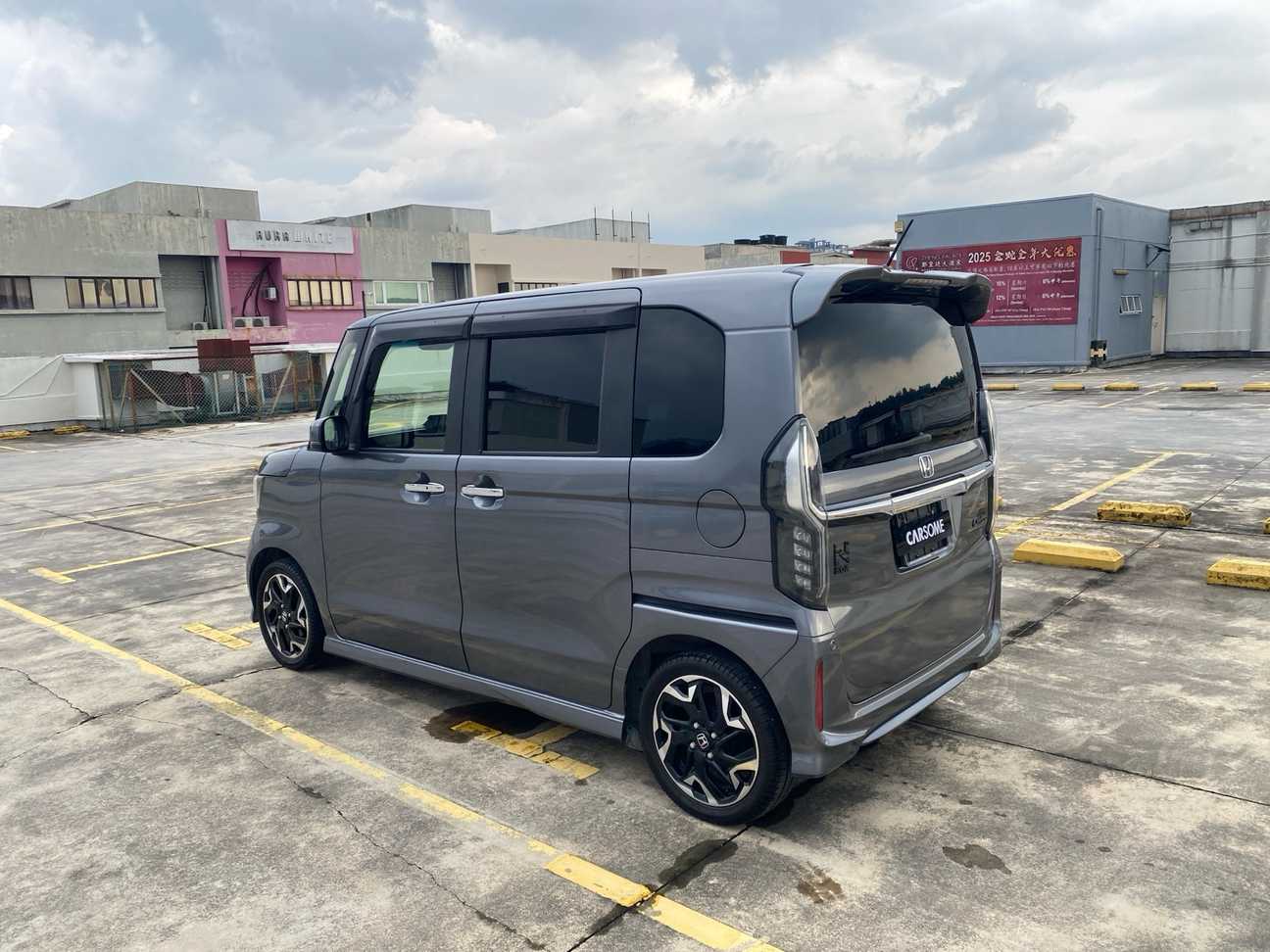 terpakai 2018 Honda N-Box Custom G EX 0.7