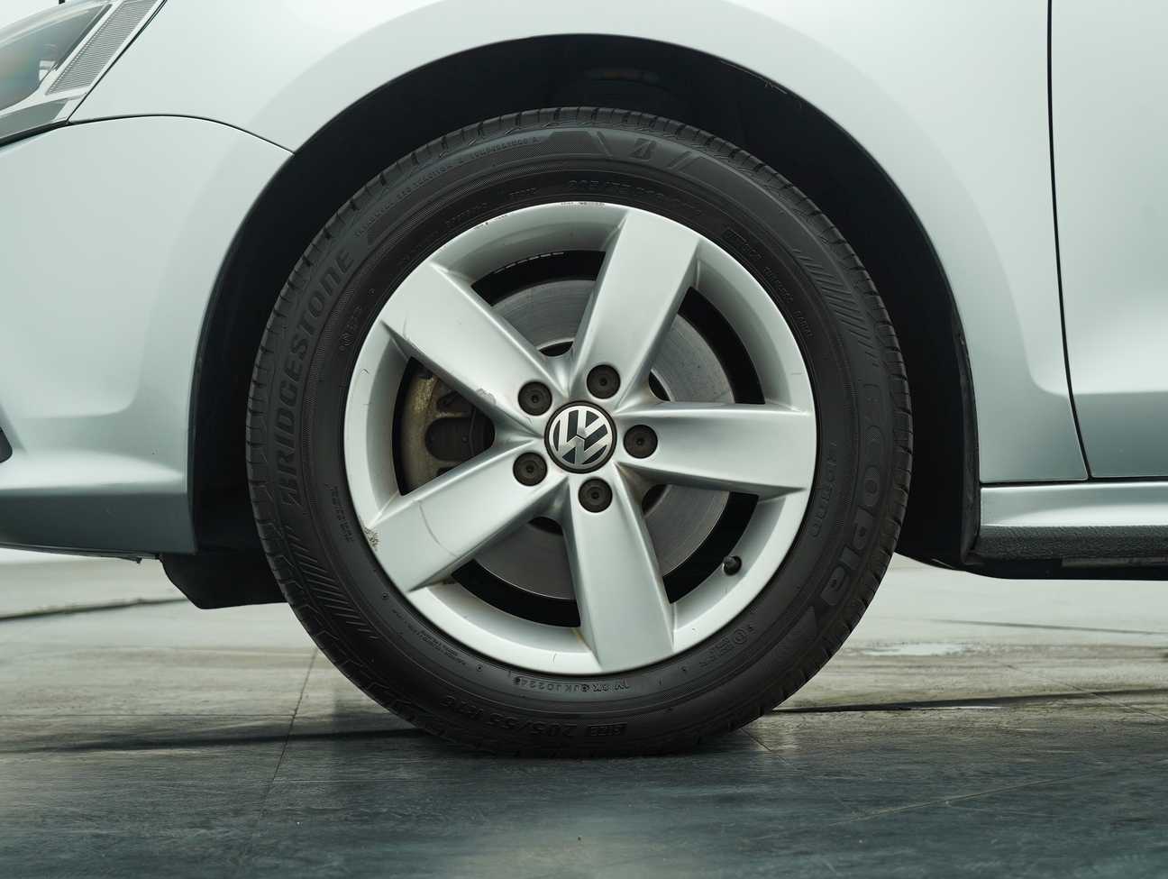 terpakai 2016 Volkswagen Jetta TSI 1.4