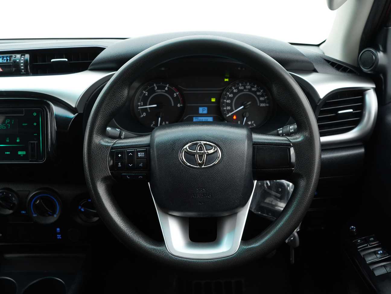 used 2021 Toyota Hilux E Dual Cab 2.4