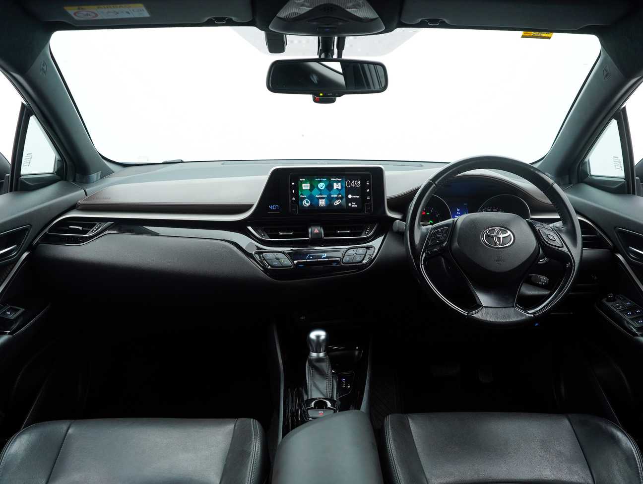 used 2019 Toyota C-HR  1.8