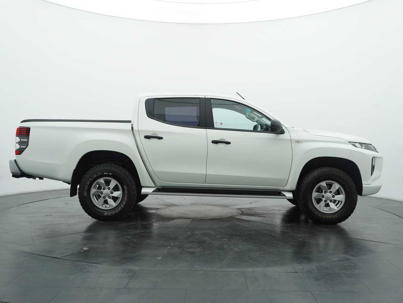 used 2022 Mitsubishi Triton VGT Dual Cab 2.4