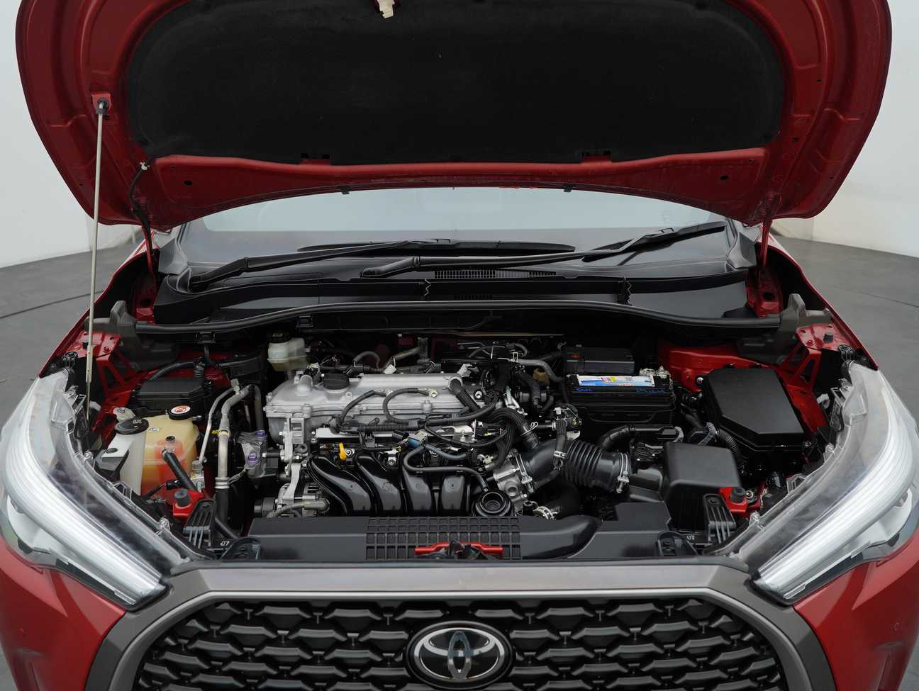 used 2022 Toyota Corolla Cross V 1.8