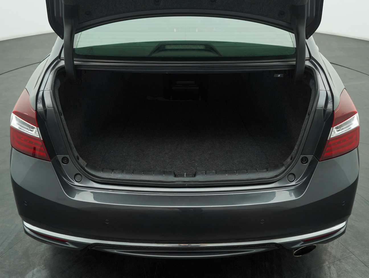 used 2017 Honda Accord VTi-L 2.0