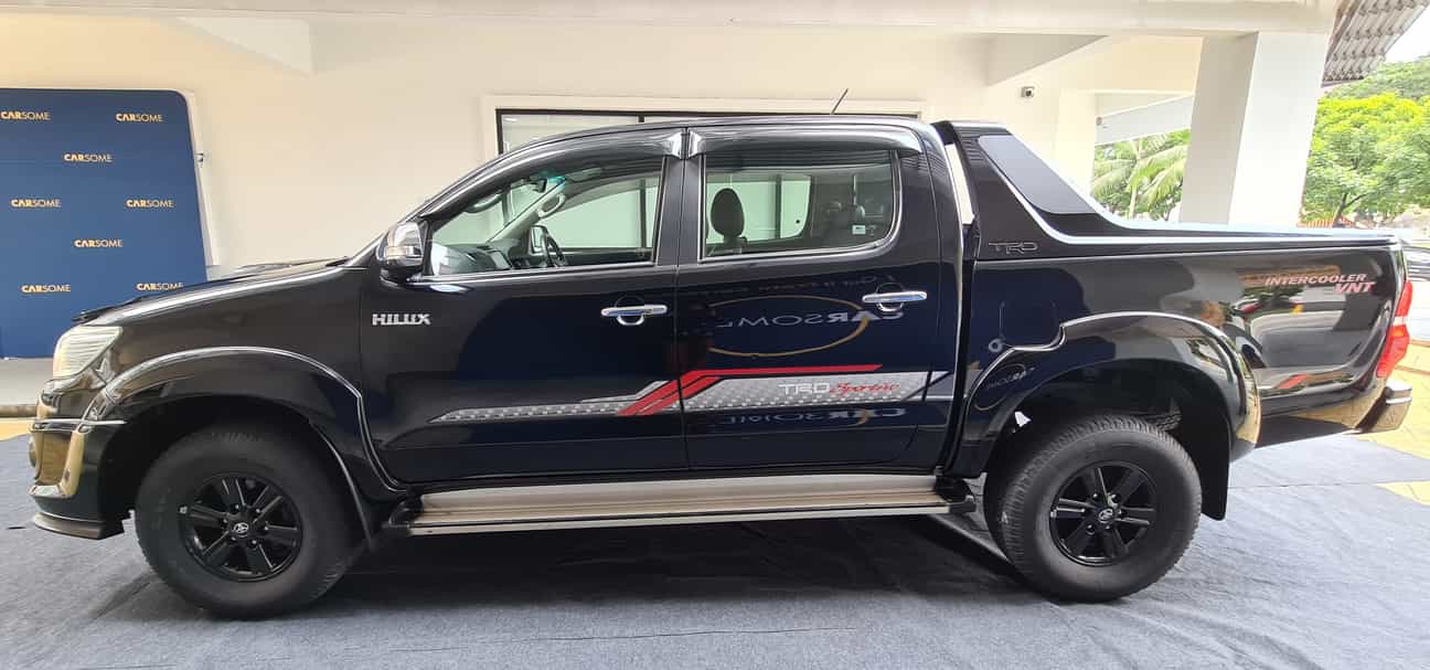 terpakai 2015 Toyota HILUX DOUBLE CAB TRD 2.5