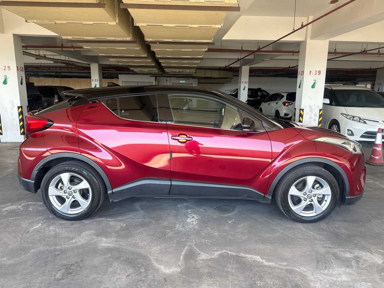 used 2018 Toyota C-HR  1.8