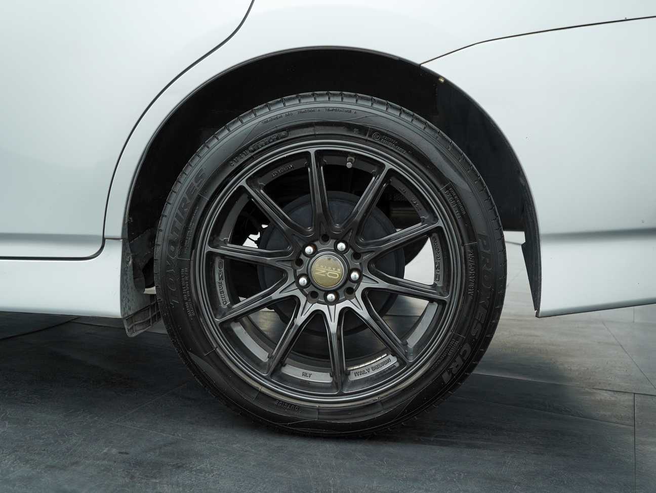 used 2014 Toyota Wish X 1.8