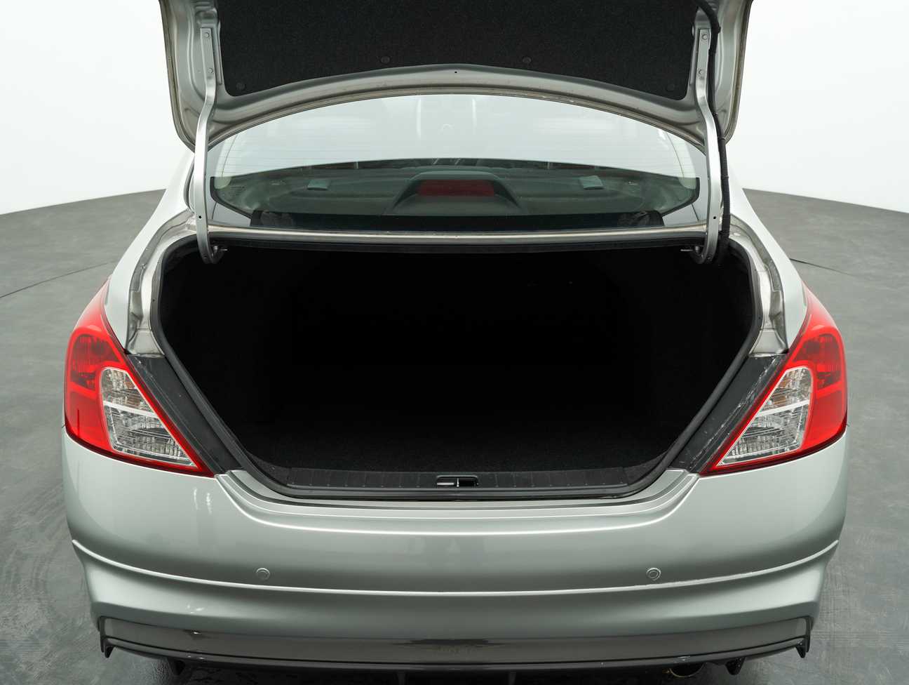 terpakai 2014 Nissan Almera E 1.5