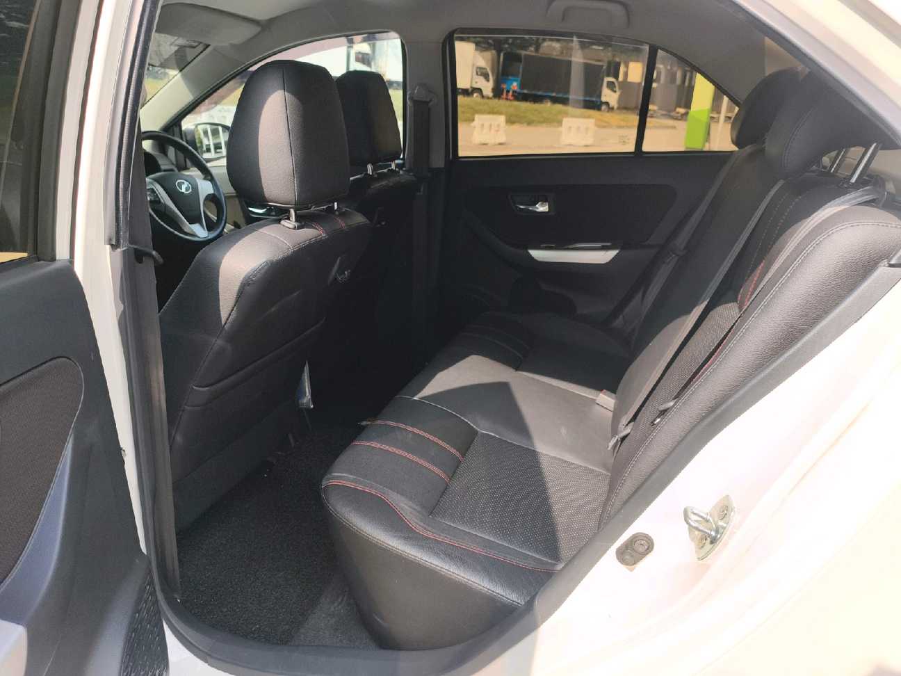 terpakai 2020 Perodua Bezza Advance 1.3