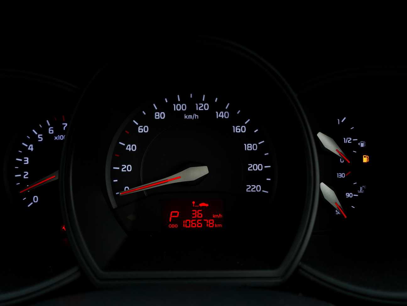 terpakai 2016 Kia Rio EX 1.4