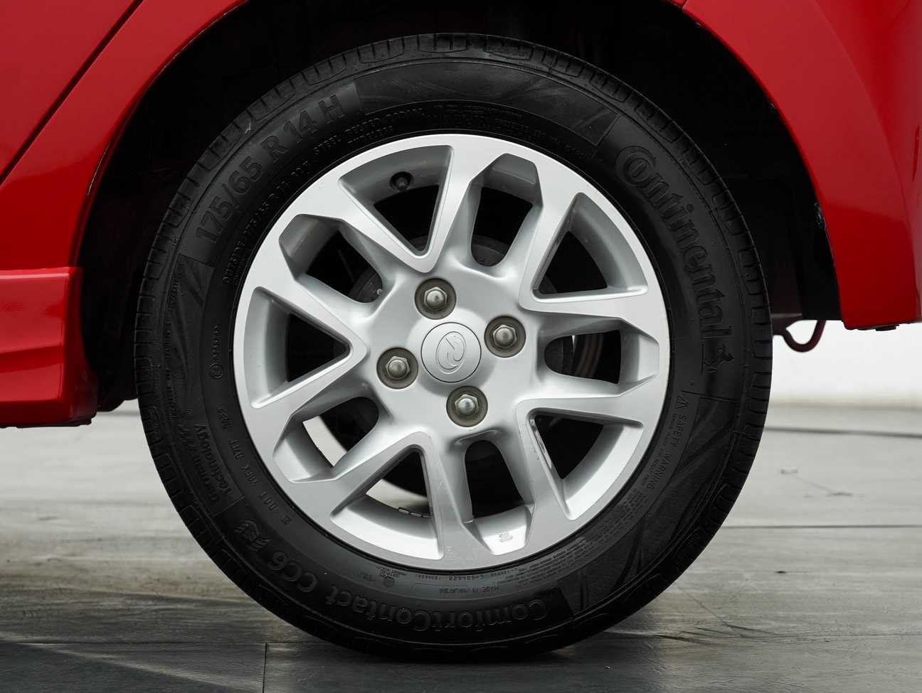 terpakai 2016 Perodua AXIA Advance 1.0