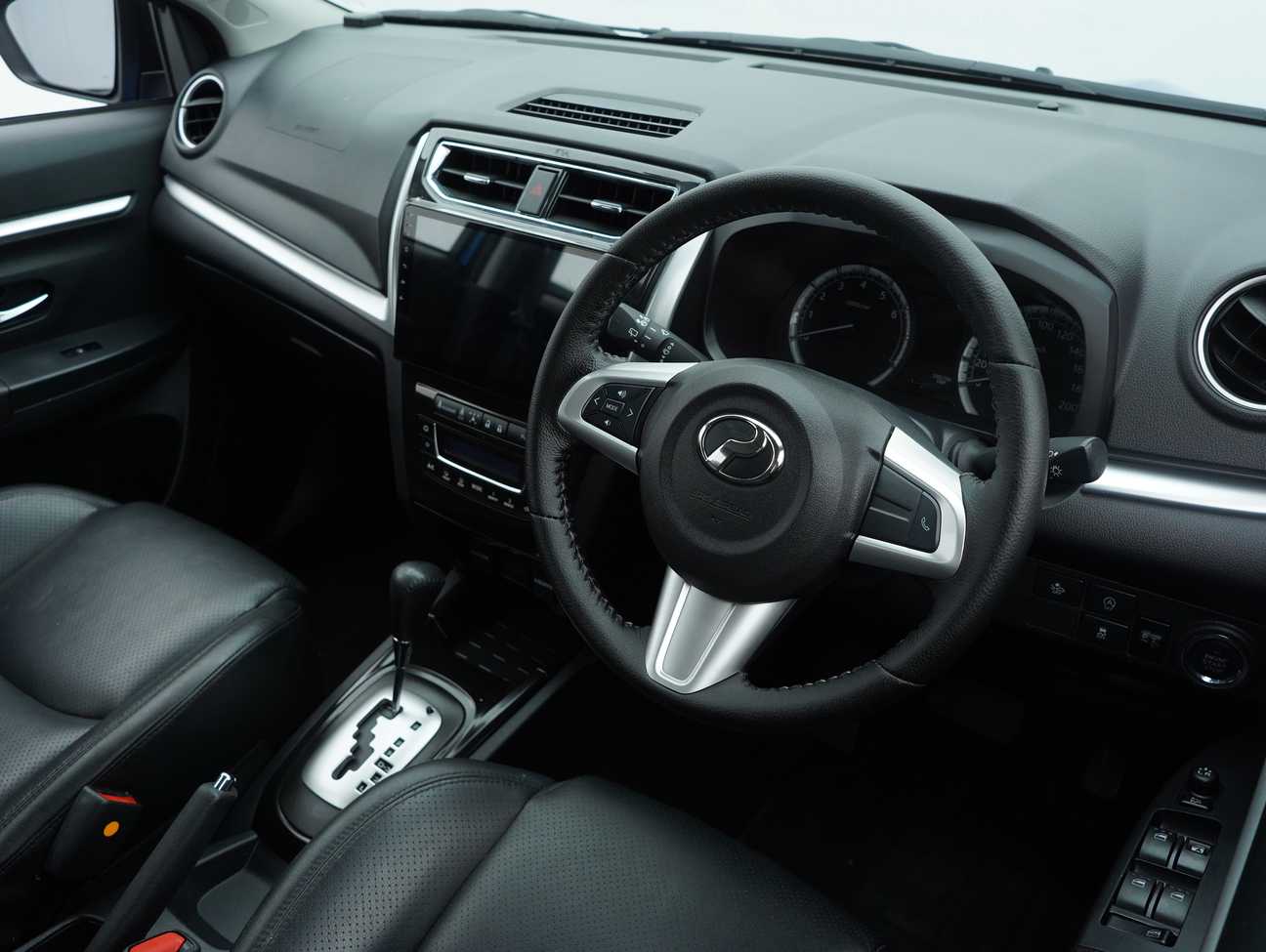 terpakai 2020 Perodua Aruz AV 1.5