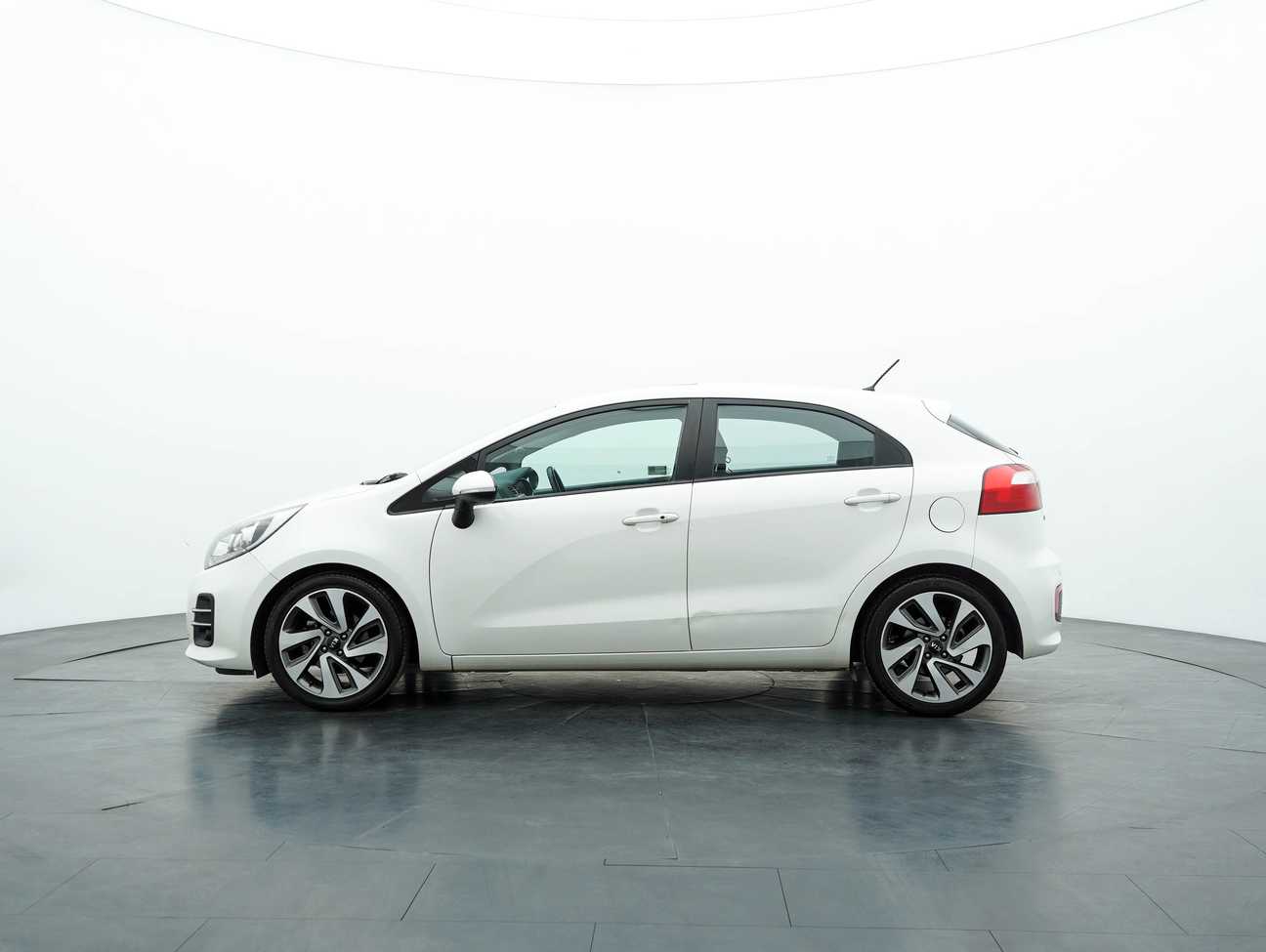 used 2015 Kia Rio SX 1.4