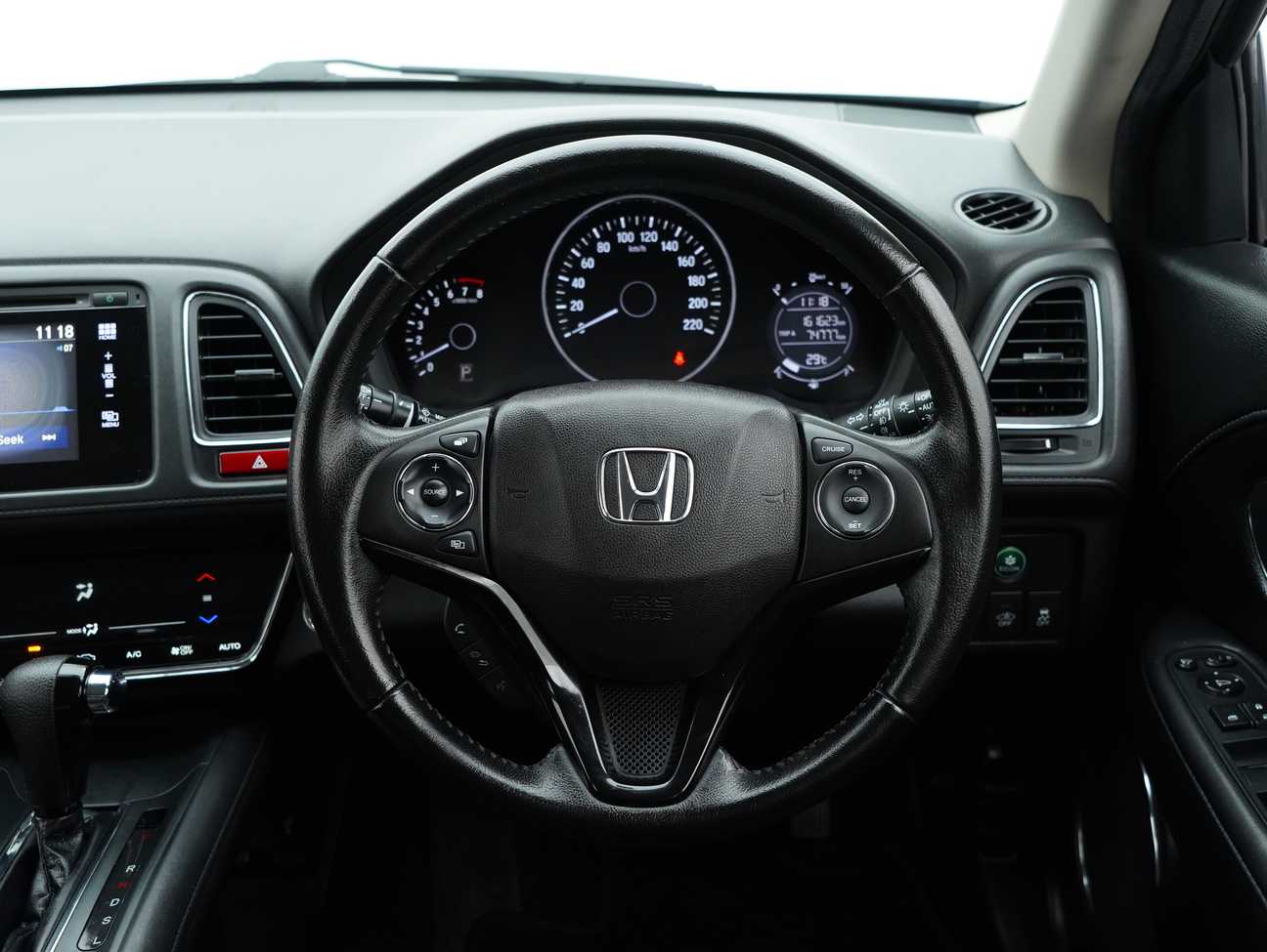 used 2015 Honda HR-V V 1.8