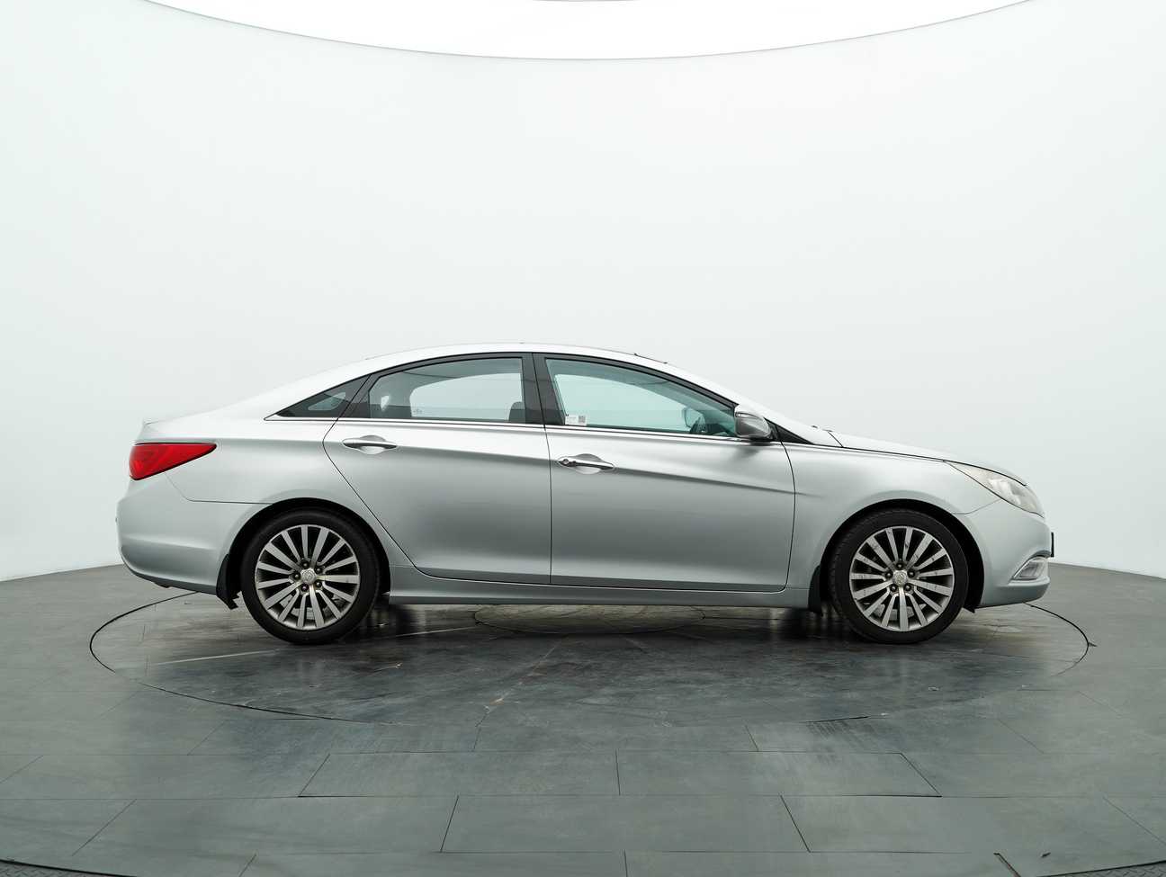 terpakai 2013 Hyundai Sonata Premium 2.4