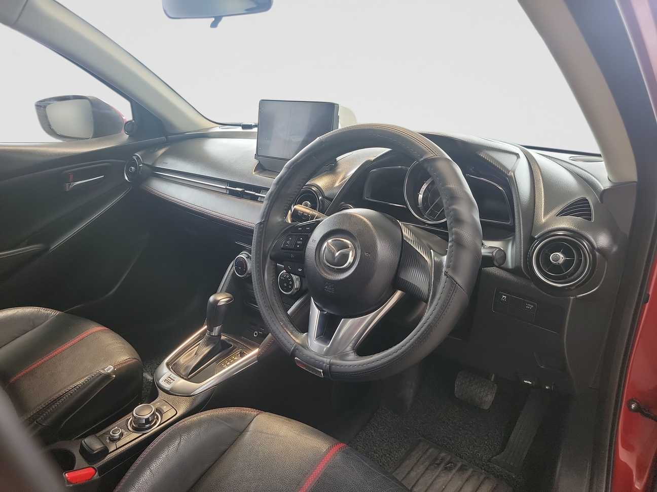 terpakai 2016 Mazda 2 SKYACTIV-G (LED Headlight with DRL) 1.5
