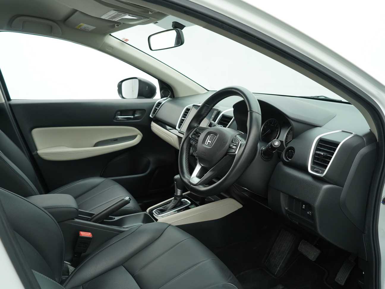 used 2022 Honda City V i-VTEC 1.5