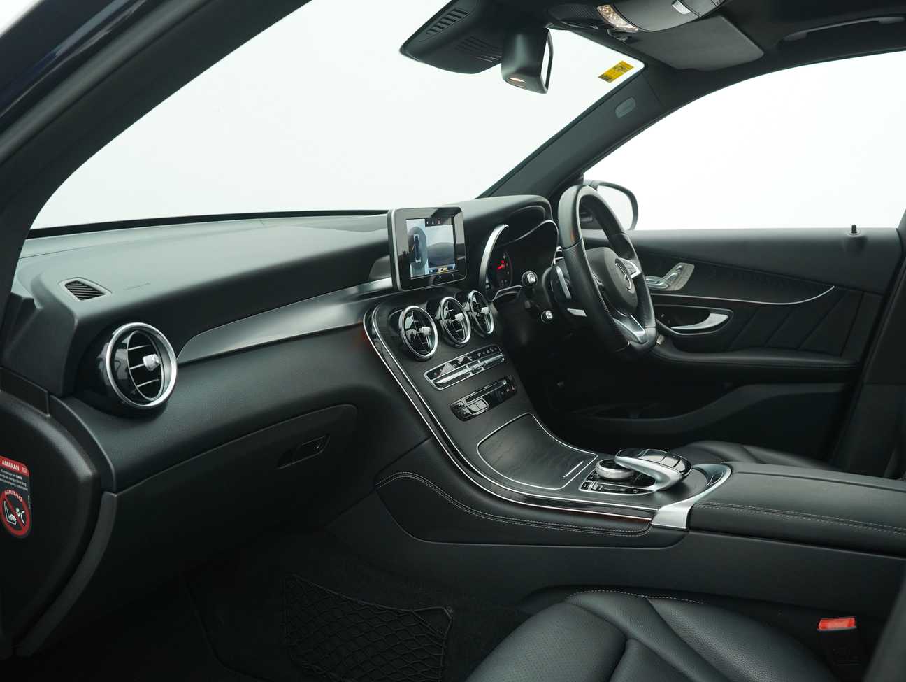 used 2017 Mercedes-Benz GLC250 4MATIC AMG Line 2.0