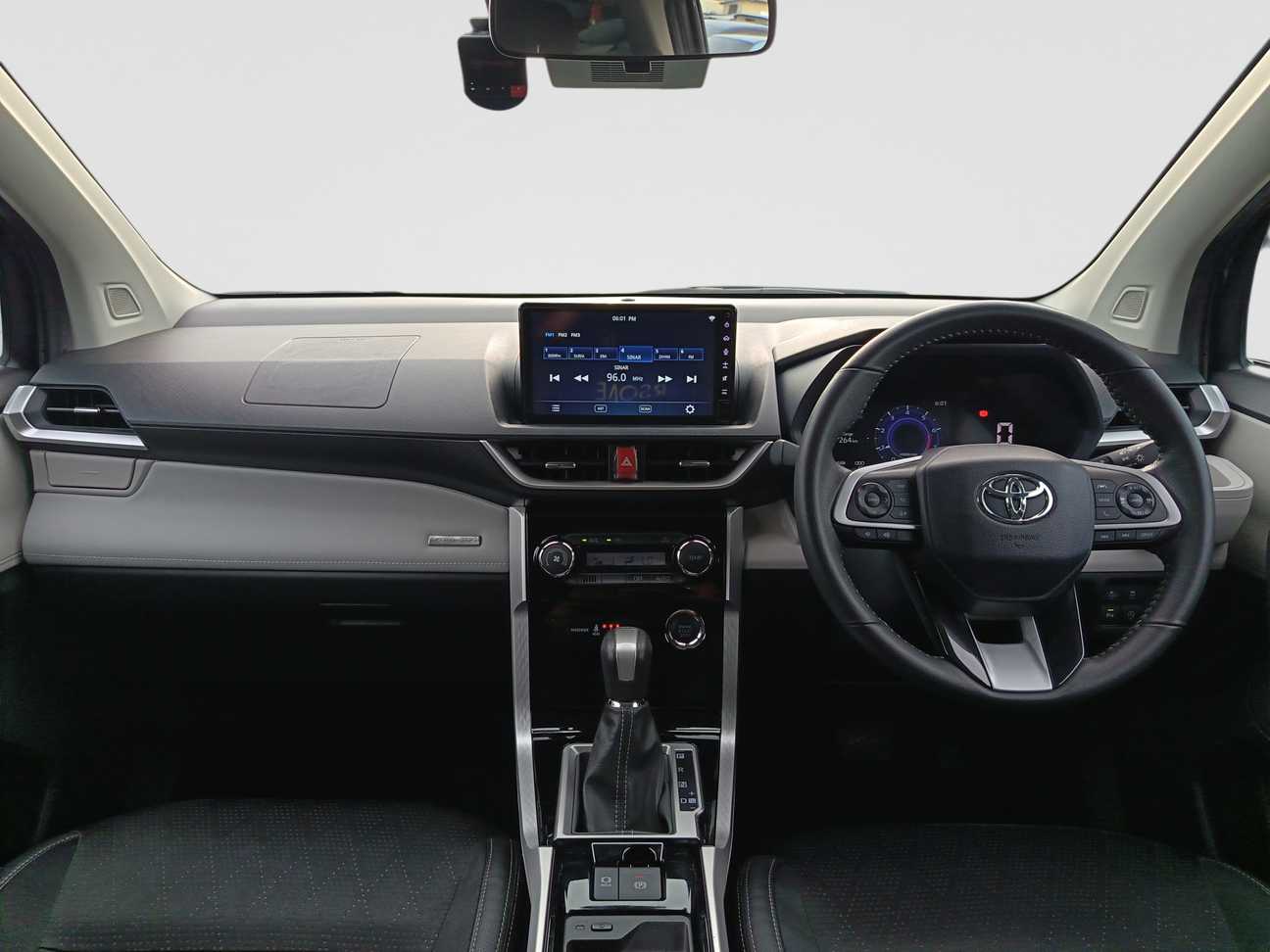 used 2023 Toyota Veloz  1.5
