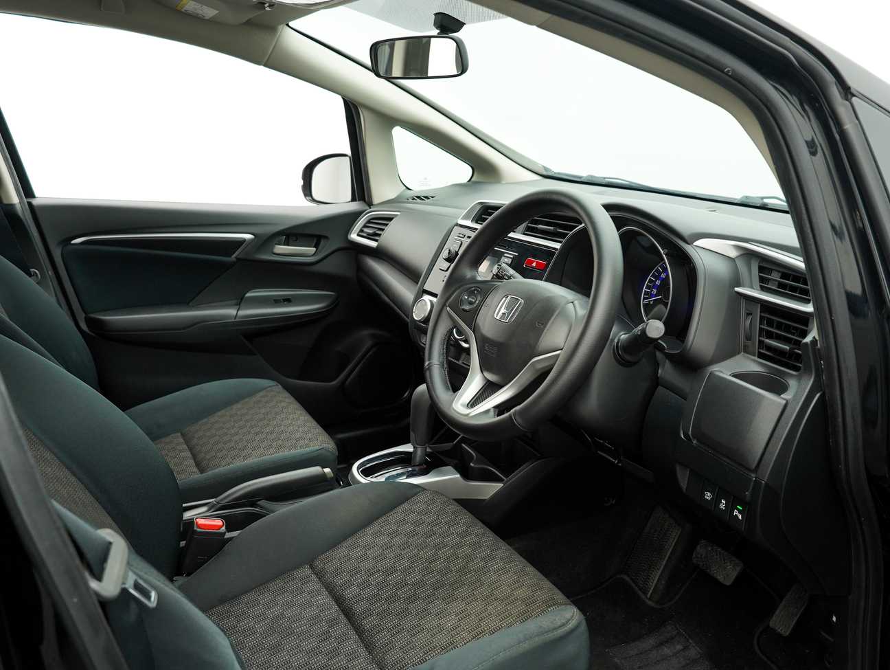 used 2016 Honda Jazz E 1.5