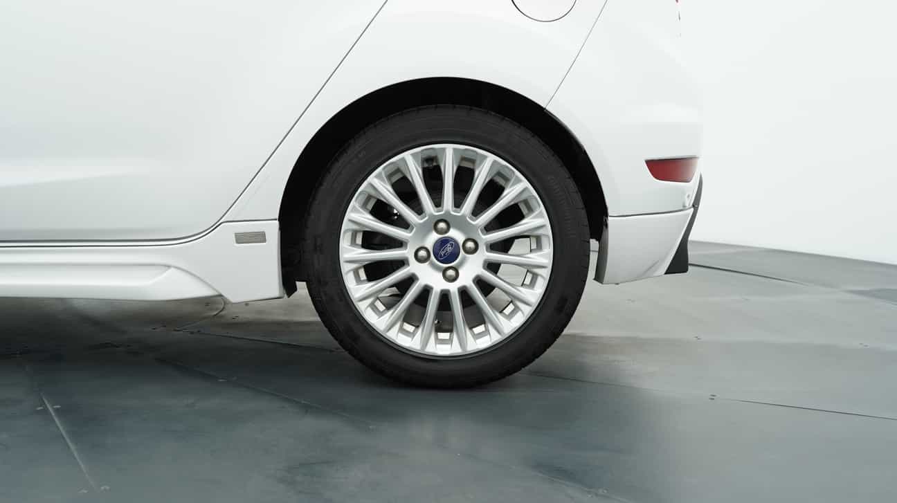 terpakai 2014 Ford FIESTA SPORT 1.0