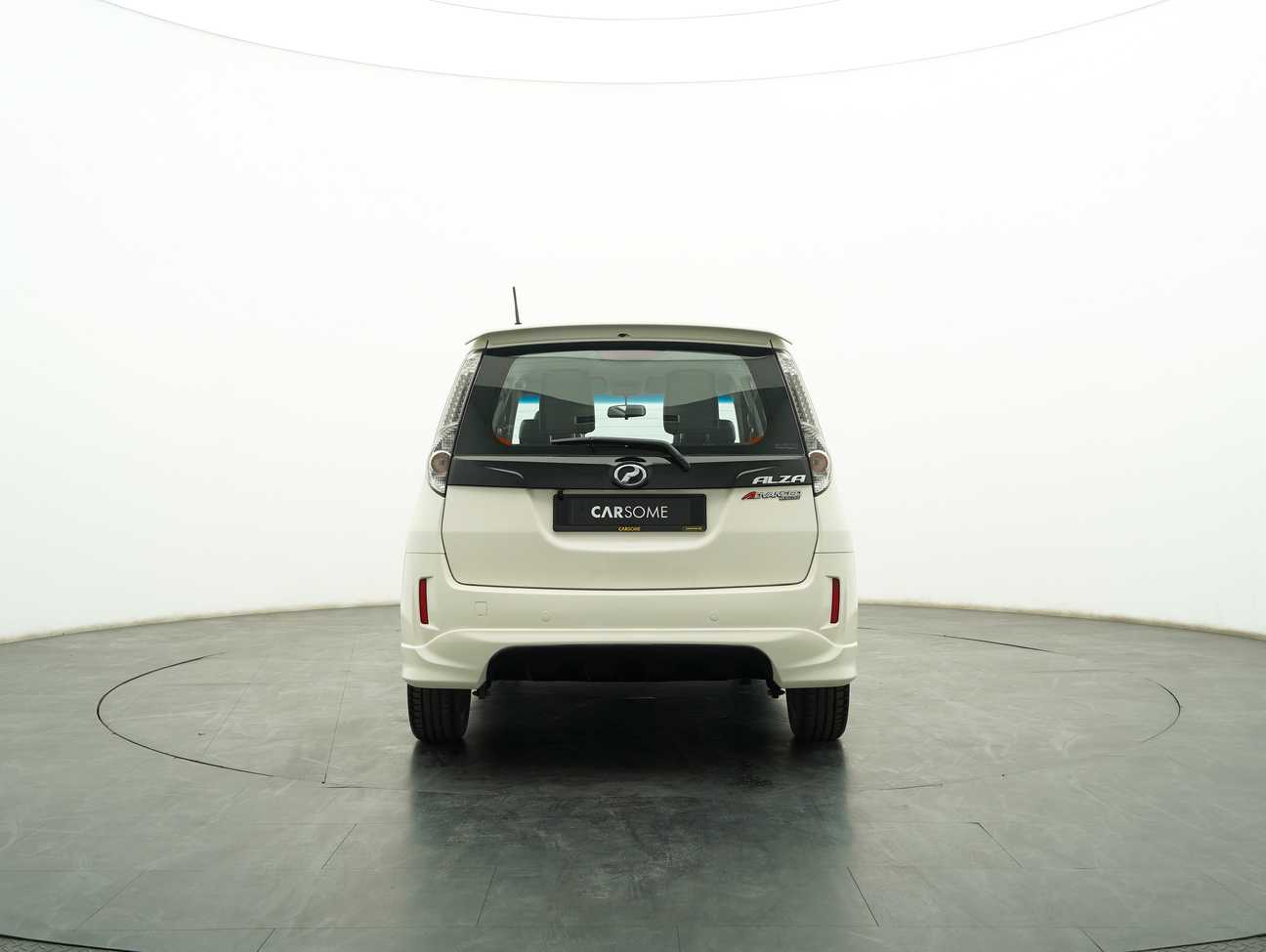 terpakai 2015 Perodua Alza Advance 1.5