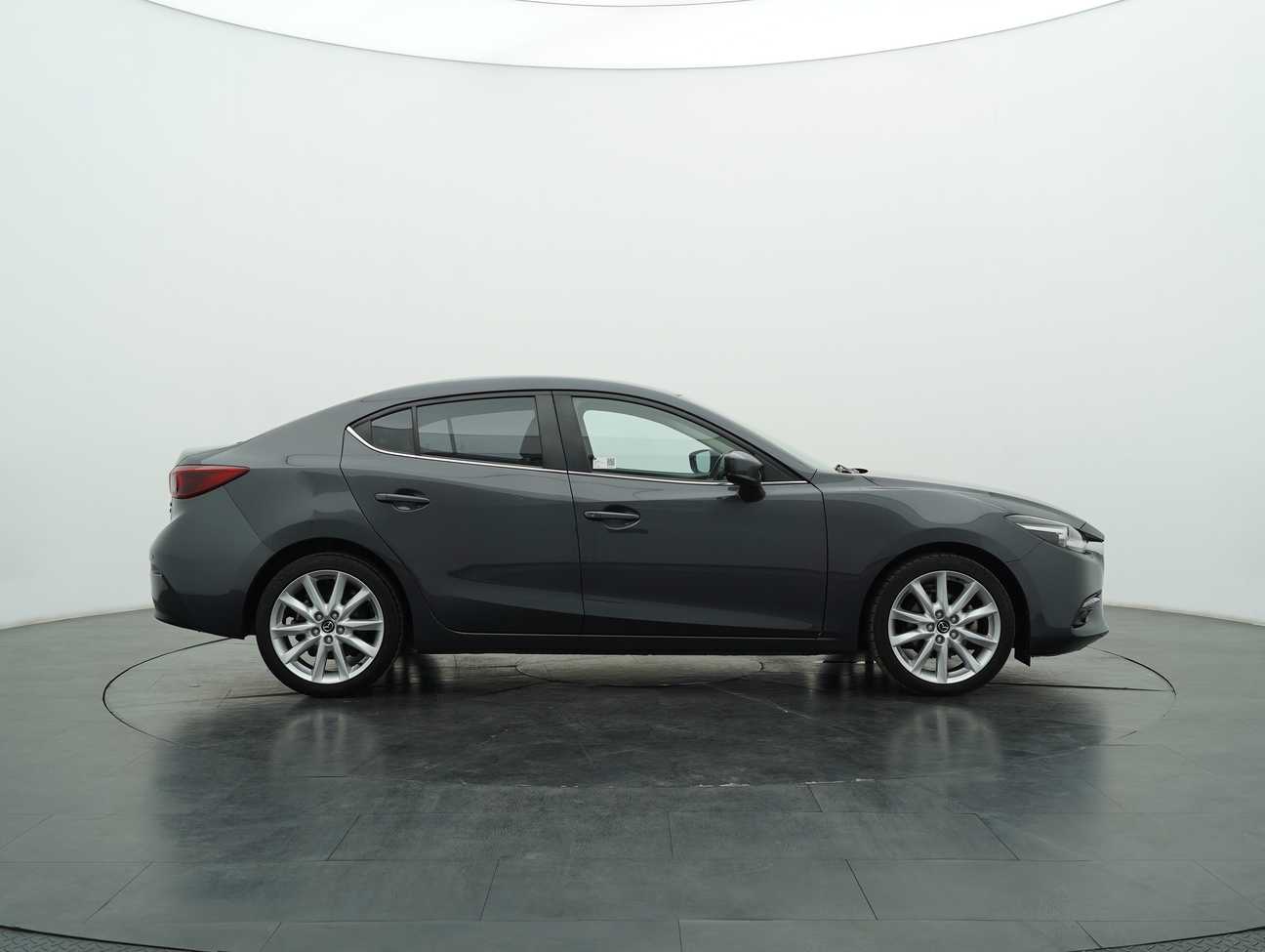 terpakai 2018 Mazda 3 SKYACTIV-G High 2.0