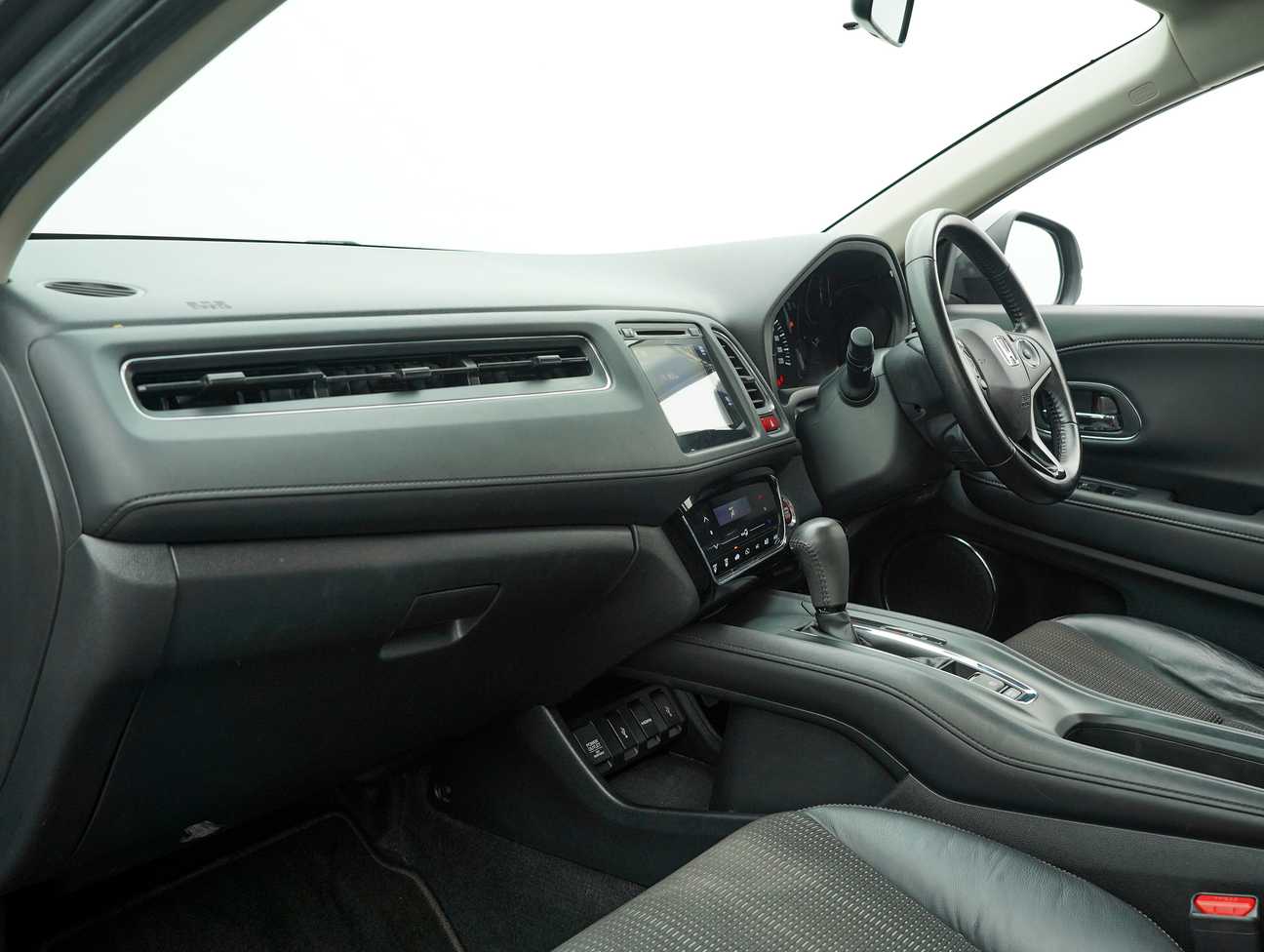 used 2015 Honda HR-V V 1.8