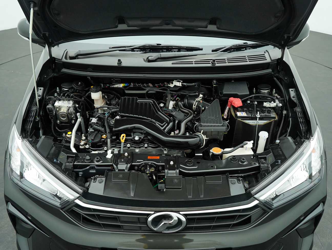 terpakai 2023 Perodua Bezza Advance 1.3